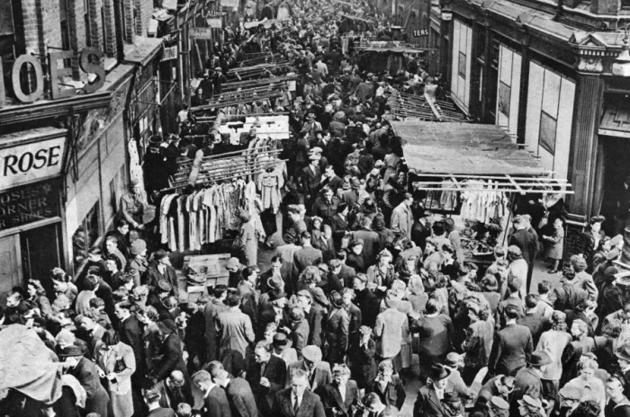 Framed Print : Petticoat Lane Market Framed Print : Petticoat Lane Market