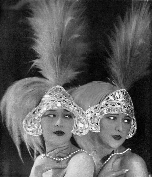 Framed Print : Photo of The Dolly Sisters Framed Print : Photo of The Dolly Sisters