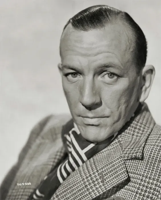 Framed Print : Photographic portrait of Noel Coward (1899-1973), the English playwright, actor and composer, in 1942, shortly after the release of In Which We Serve'. Date: c. 1942 Framed Print : Photographic portrait of Noel Coward (1899-1973), the English playwright, actor and composer, in 1942, shortly after the release of In Which We Serve'. Date: c. 1942