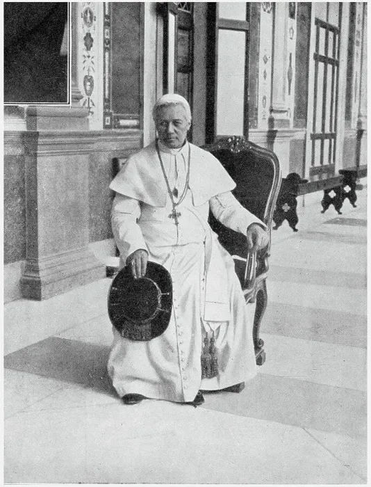 Framed Print : Pope Pius X (1835 - 1914), head of the Catholic Church from 4 August 1903 to his death in August 1914 Framed Print : Pope Pius X (1835 - 1914), head of the Catholic Church from 4 August 1903 to his death in August 1914