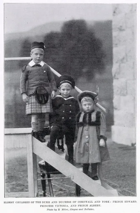 Framed Print : Prince Edward (Edward VIII - Duke of Windsor), Prince Albert (later George VI) and Princess Victoria later (Mary, Princess Royal and Countess of Harewood). Date: 1901