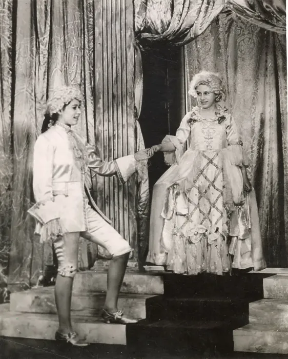 Framed Print : Princesses Elizabeth and Margaret in Pantomime 1942 Framed Print : Princesses Elizabeth and Margaret in Pantomime 1942