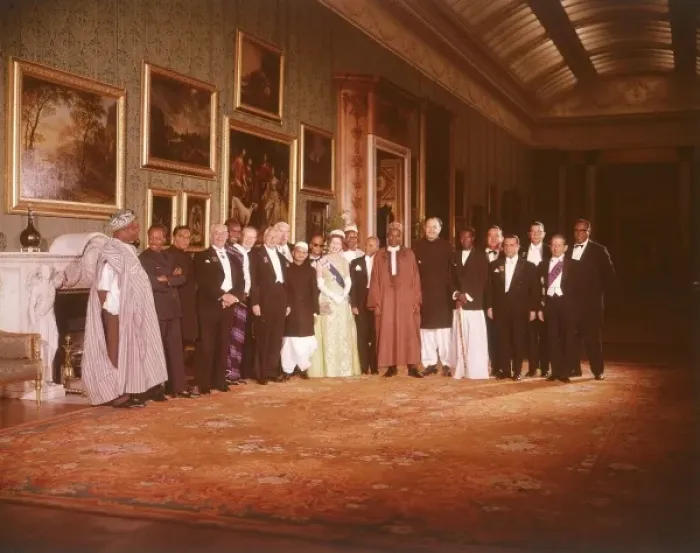 Framed Print : Queen Elizabeth II and Commonwealth ministers Framed Print : Queen Elizabeth II and Commonwealth ministers