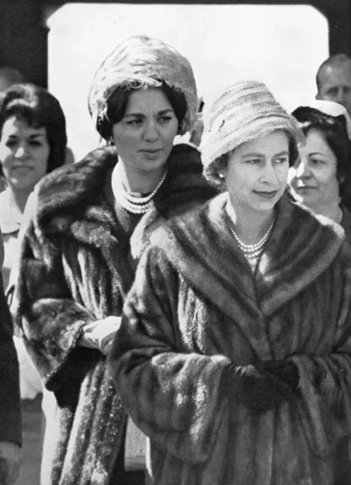 Framed Print : Queen Elizabeth II with the Queen of Persia (Iran)