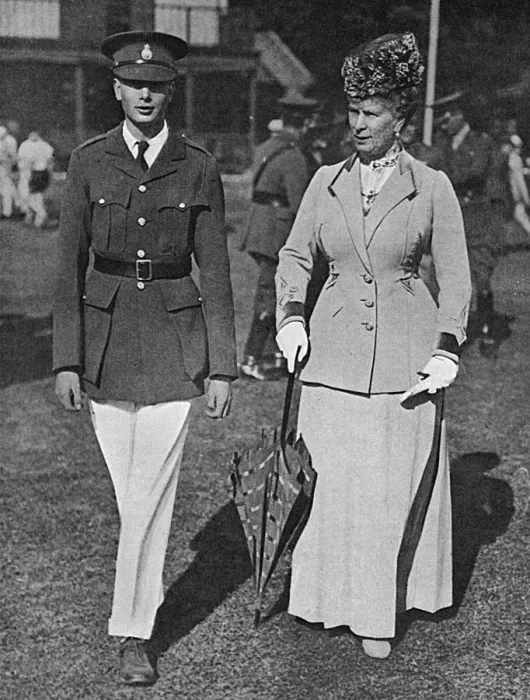 Framed Print : Queen Mary with Prince Henry as a cadet, 1918