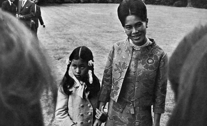 Framed Print : Queen Sirikit of Thailand her daughter Princess Chulabhorn Framed Print : Queen Sirikit of Thailand her daughter Princess Chulabhorn