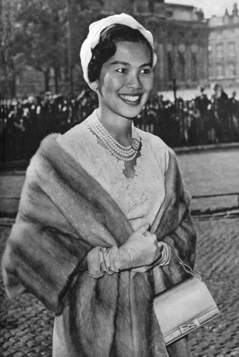 Framed Print : Queen Sirikit visiting London Framed Print : Queen Sirikit visiting London