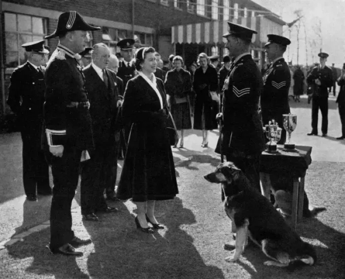 Framed Print : The Queen visits the Police Headquarters at Hutton, Preston Framed Print : The Queen visits the Police Headquarters at Hutton, Preston