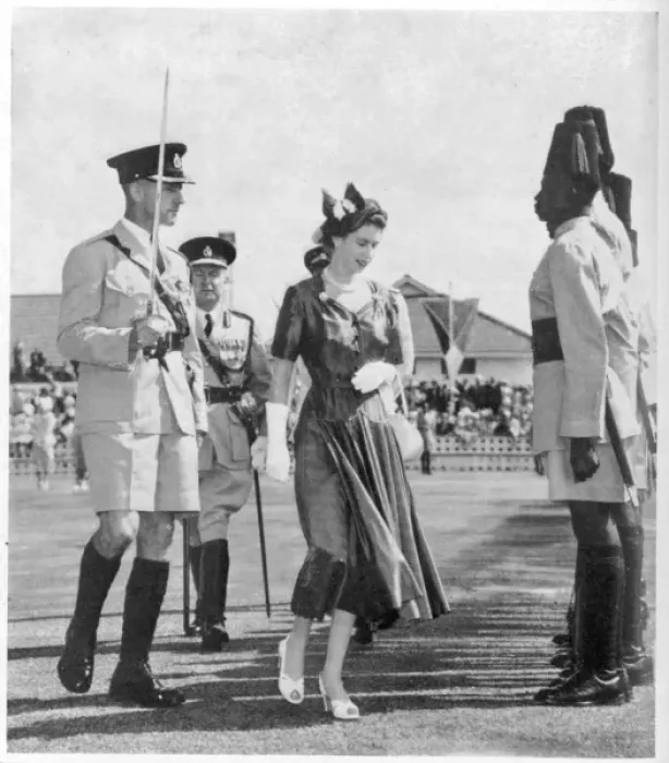 Framed Print : Queens Visit to Uganda Framed Print : Queens Visit to Uganda