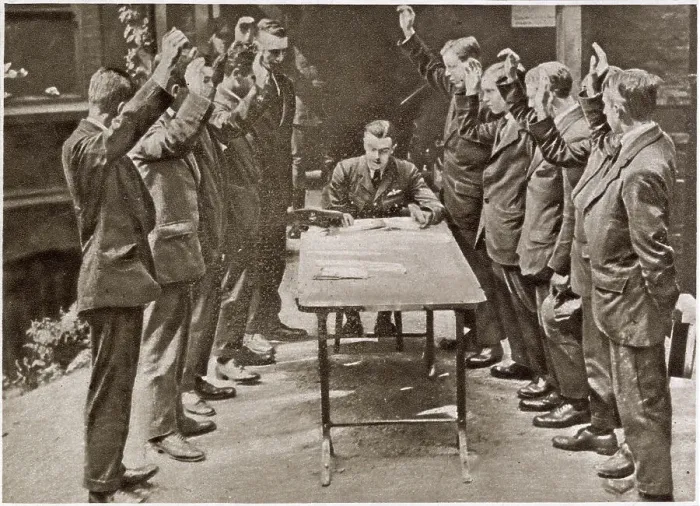 Framed Print : Recruiting for R.A.F. - Taking Oath 1918