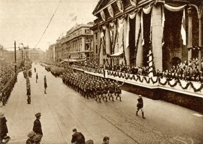Framed Print : The Republic of Ireland proclaimed: saluting the GPO