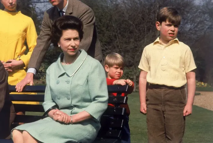 Framed Print : Royal family at Windsor, 1968 Framed Print : Royal family at Windsor, 1968