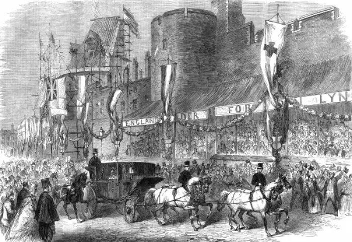 Framed Print : Royal wedding 1863 - passing the curfew tower at Windsor