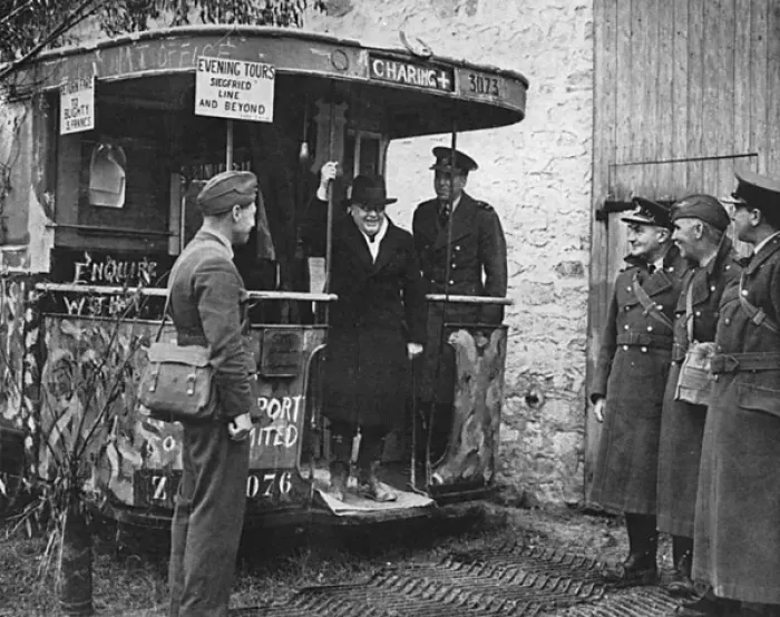 Framed Print : Sir Kingsley Wood visits the RAF in France, 1939