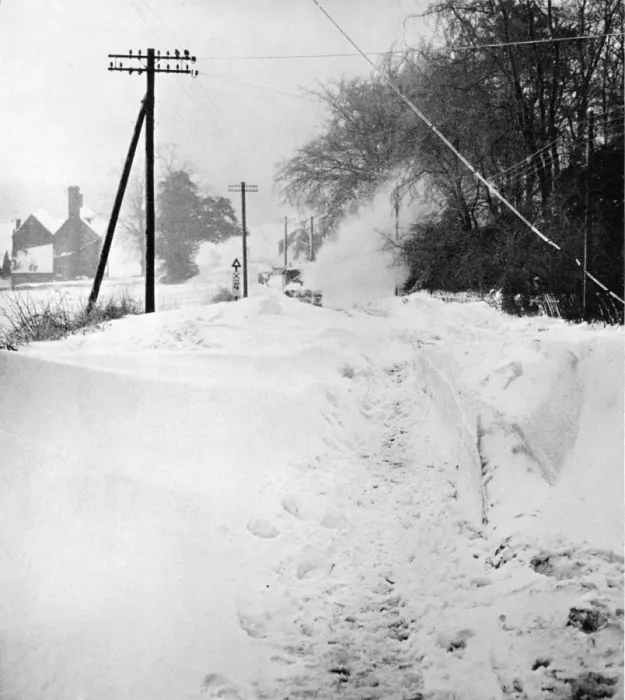 Framed Print : Snow blocked road in Kent, 1963 Framed Print : Snow blocked road in Kent, 1963
