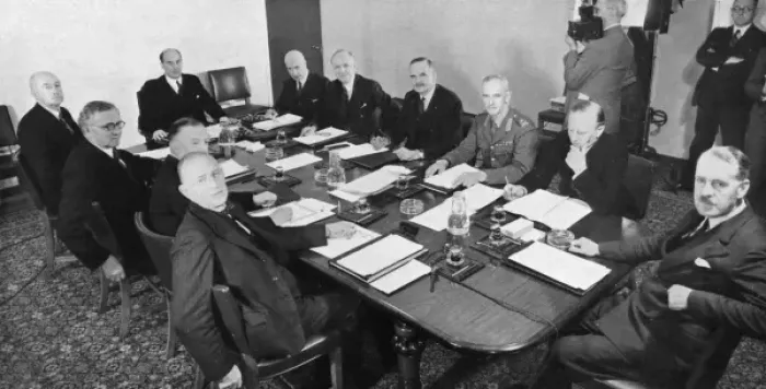 Framed Print : The Supply Council, Second World War, 1939 Framed Print : The Supply Council, Second World War, 1939