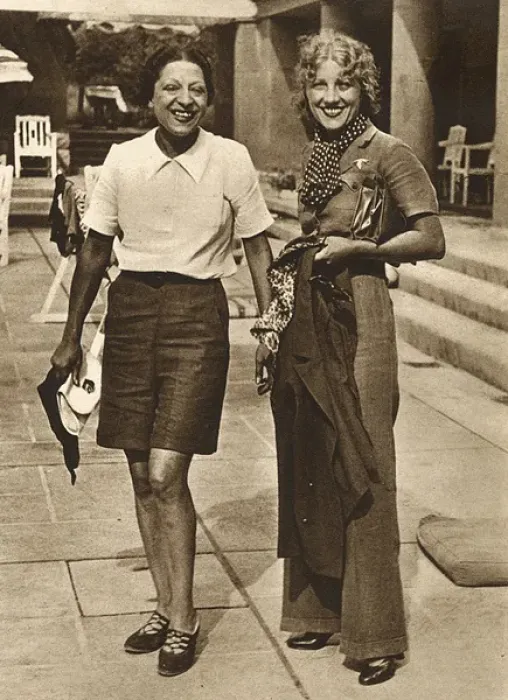 Framed Print : Suzanne Lenglen & Mrs Jay Gould at Monte Carlo Framed Print : Suzanne Lenglen & Mrs Jay Gould at Monte Carlo