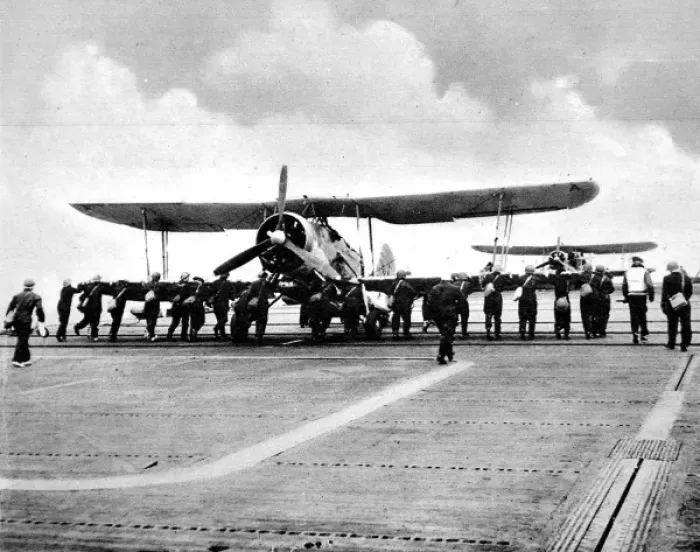 Framed Print : Swordfish torpedo-bombers on HMS Battler; Second World War