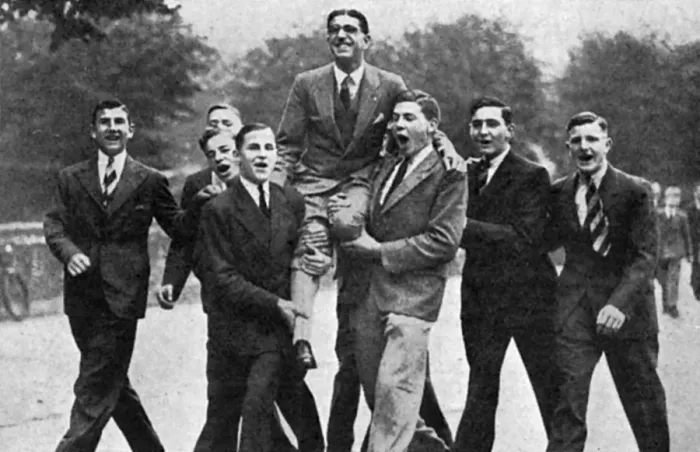 Framed Print : Tommy Hampson returns home after Olympics Framed Print : Tommy Hampson returns home after Olympics