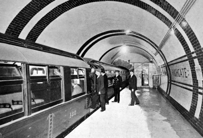 Framed Print : The tube railway form Charing Cross to Hampsted. Platform Framed Print : The tube railway form Charing Cross to Hampsted. Platform