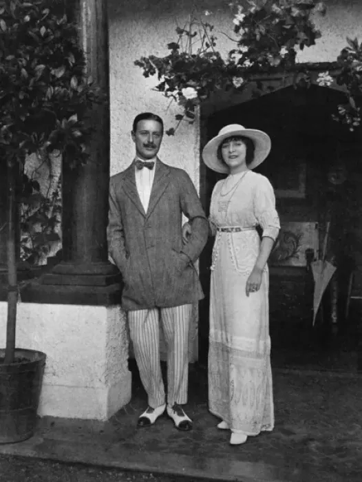 Framed Print : Vesta Tilley and Walter de Frece at home Framed Print : Vesta Tilley and Walter de Frece at home