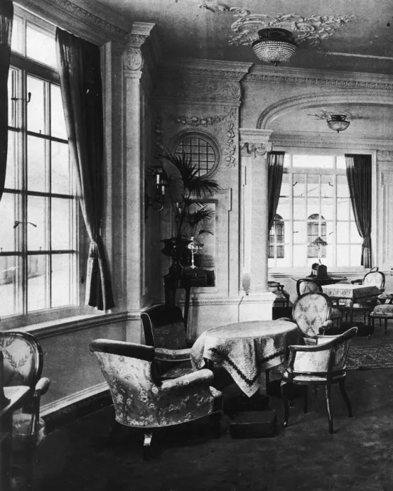 Framed Print : View of the luxurious reading room onboard the Titanic Framed Print : View of the luxurious reading room onboard the Titanic