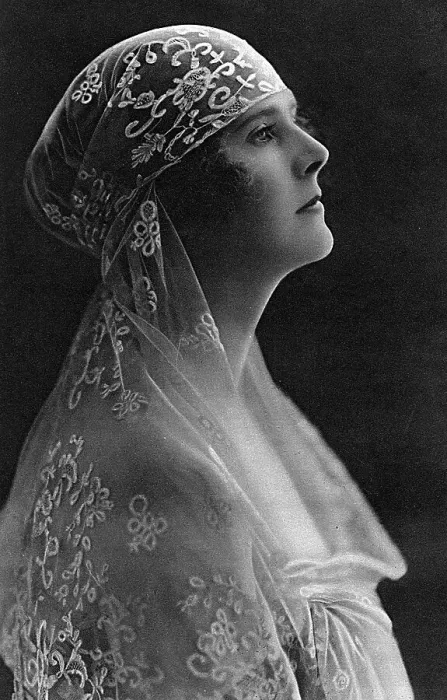 Framed Print : Viscountess Curzon Framed Print : Viscountess Curzon