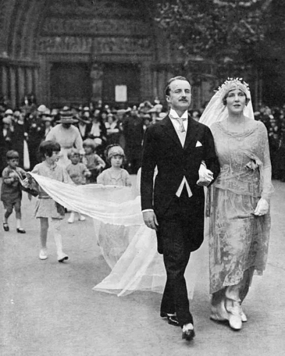 Framed Print : Wedding of Lady Diana Manners and Duff Cooper Framed Print : Wedding of Lady Diana Manners and Duff Cooper