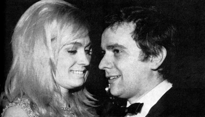 Framed Print : Who People Are Dating - Suzy Kendall and Dudley Moore Framed Print : Who People Are Dating - Suzy Kendall and Dudley Moore