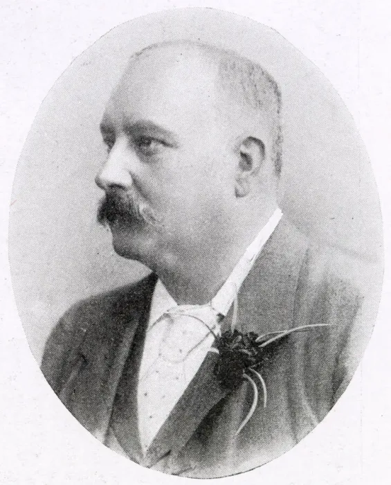Framed Print : William John Crump (1850 - 1923), first Mayor of Islington in 1900-02. Date: 1900 Framed Print : William John Crump (1850 - 1923), first Mayor of Islington in 1900-02. Date: 1900