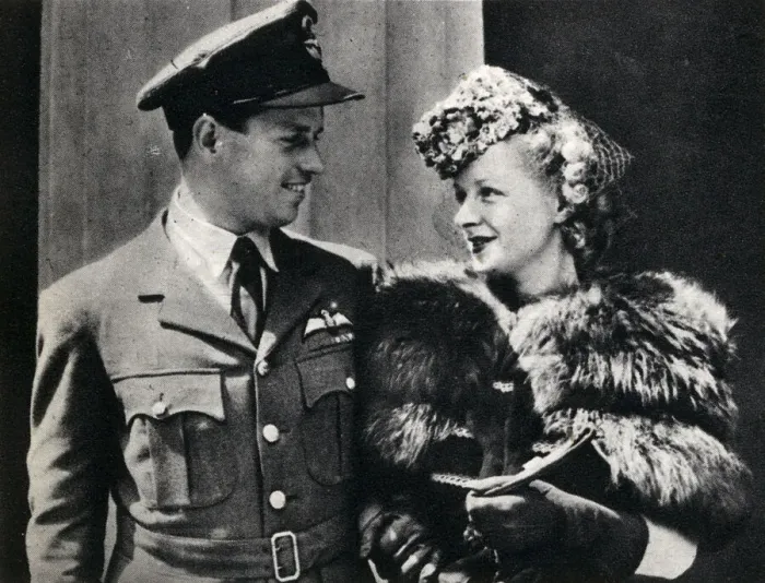 Framed Print : Wing Commander Guy Gibson & wife at Buckingham Palace for VC
