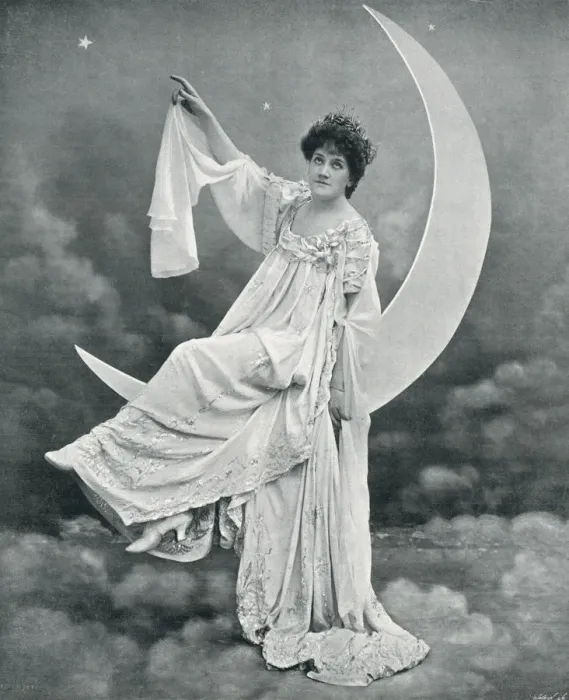 Framed Print : Winifred Hare as Stella Framed Print : Winifred Hare as Stella
