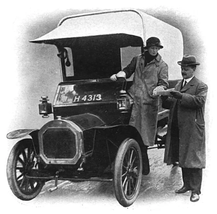Framed Print : A woman chauffeur, WW1
