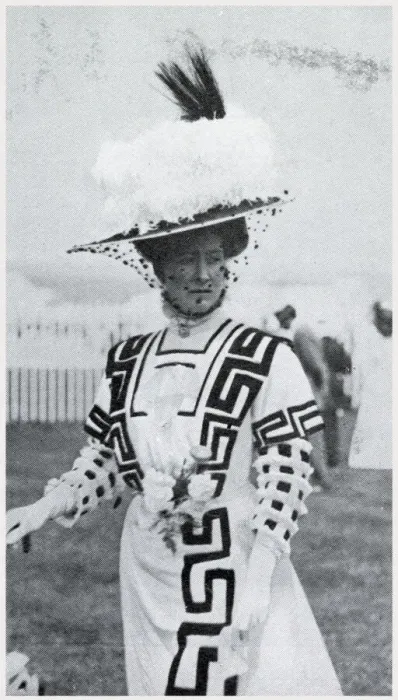 Framed Print : Woman wearing a elegant dress for Royal Ascot. Date: June 1909 Framed Print : Woman wearing a elegant dress for Royal Ascot. Date: June 1909