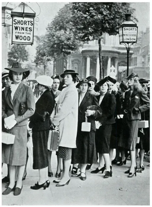 Framed Print : Women queueing for Auxiliary Air Force posts, September 1939 Framed Print : Women queueing for Auxiliary Air Force posts, September 1939