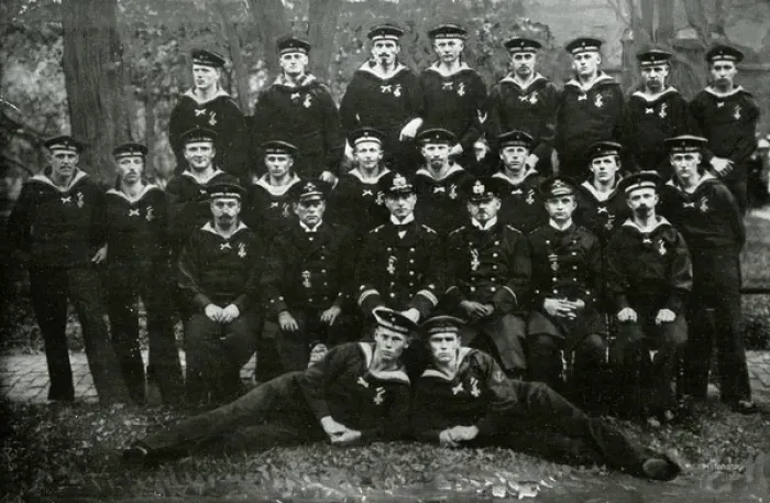 Framed Print : WW1 - The crew of the German U-9 submarine Framed Print : WW1 - The crew of the German U-9 submarine