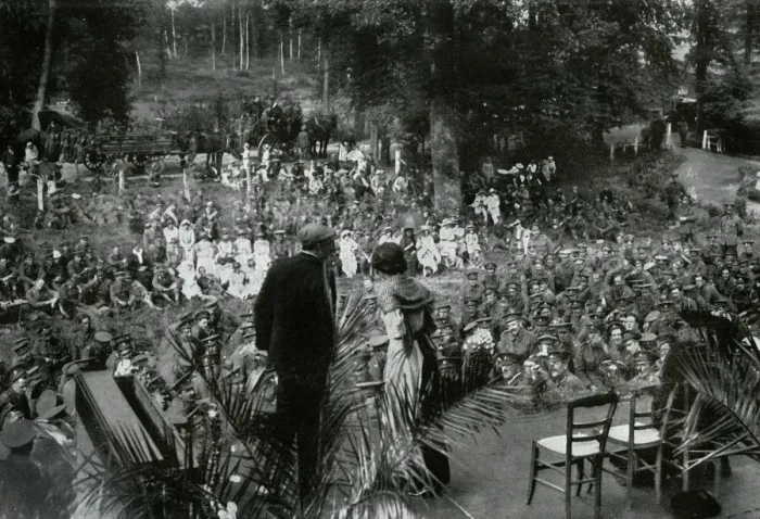 Framed Print : WW1 - Entertaining the Troops - Open Air Concert, France