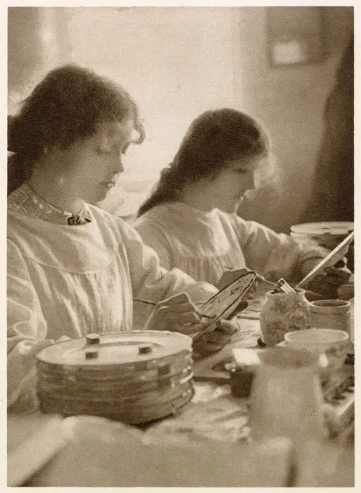 Framed Print : Young women painting plates, this would of been done in several stages. Date: 1913 Framed Print : Young women painting plates, this would of been done in several stages. Date: 1913