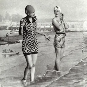 Lido fashions for sunning and swimming