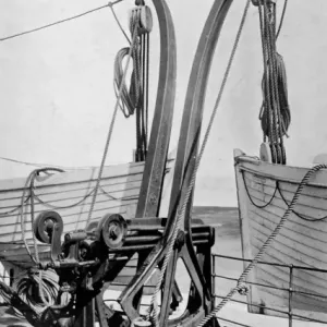 Lowering the Titanic life boats Lowering the Titanic life boats
