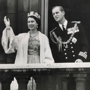 Queen Elizabeth II on balcony after Opening of Parliament Queen Elizabeth II on balcony after Opening of Parliament