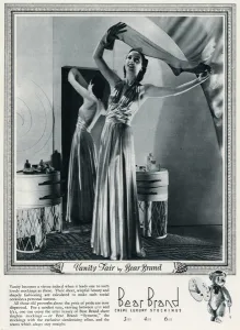 Crepe Prints: Advert for Stockings by Bear Brand 1939