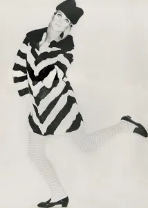 Johnson Prints: All the Fun of the Furs, London Life fashion spread 1966