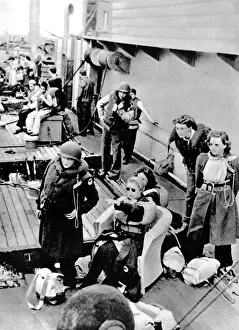 Watching Prints: American Red Cross Workers watch a U-boat battle; Second Wor