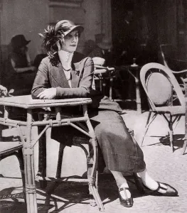 Table Prints: Anna Pavlova at Shepheards Hotel, Cairo