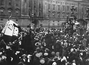 Balcony Prints: Armistice Day crowd outside Buckingham Palace, 1918
