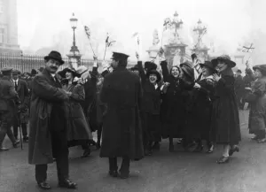 Waving Prints: Armistice Day in London 1918