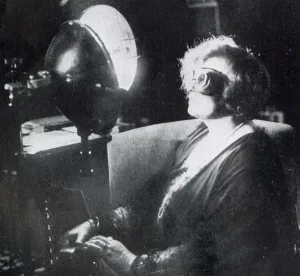 Twenties Prints: Artificial Sun-Bath 1928