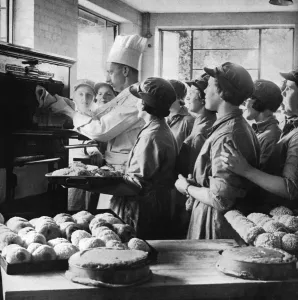 Cooking Prints: ATS - new Army cooks in training, 1939
