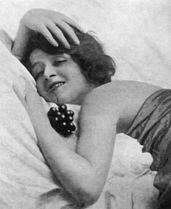 Billie Prints: Billie Carleton